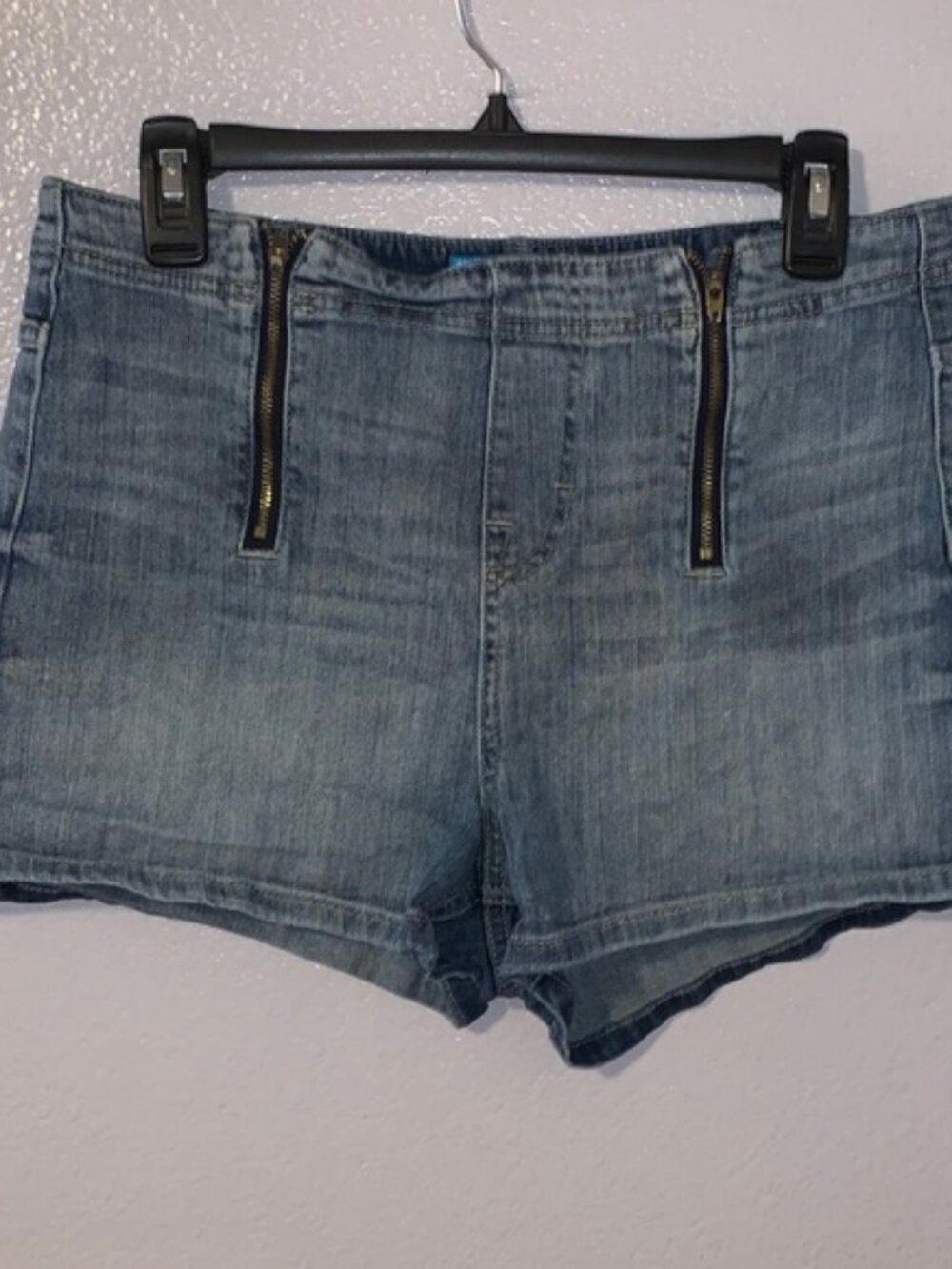 L Amour Nanette Lepore double zipper denim jean shorts